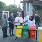 Ini Denda dan Sanksi Sosial bagi Pembuang Sampah Sembarangan di Palembang