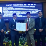 Wali Kota Ratu Dewa Hadiri Paripurna DPRD Palembang, Bahas Air Limbah hingga Pemajuan Kesenian