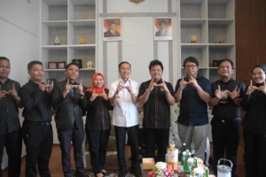 Ratu Dewa Dorong Seniman Komedi Melek Hukum dan Bijak Bermedsos